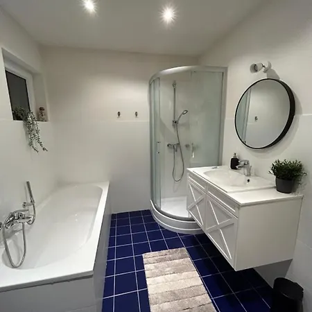 Maison En Pleine Nature Avec Jacuzzi Sint-Genesius-Rode